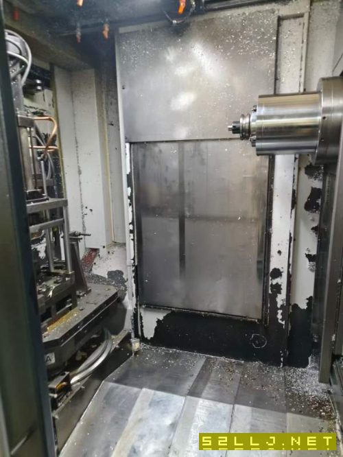 臺灣高峰500臥加，大功率電主軸BT50，1萬轉。三軸線軌.