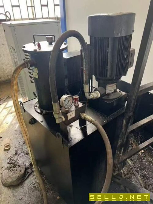 晟方斯3020數控龍門，滿配機型齒輪頭，24把刀庫，30公.