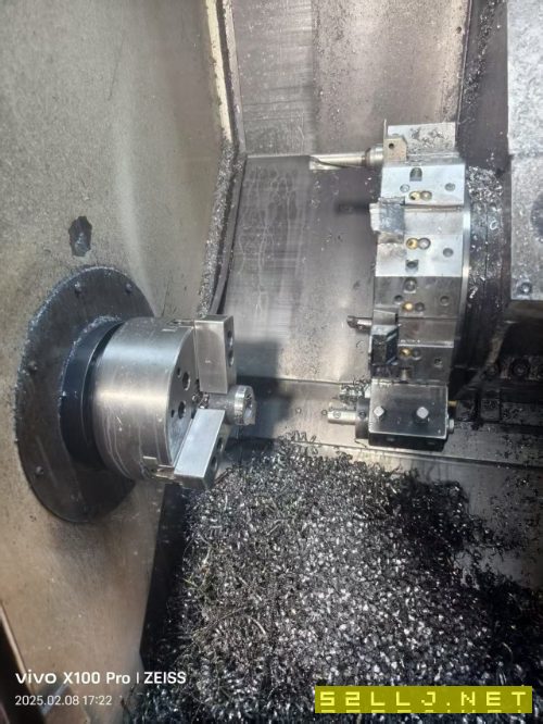 沈陽I5T5.2數(shù)控斜規(guī)刀塔機(jī)床一臺(tái)，8寸中空