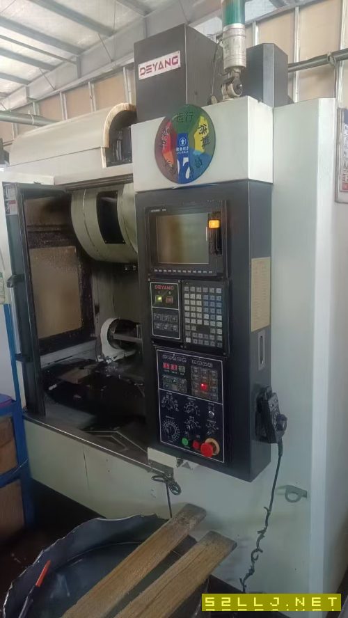 兩臺德?lián)P640加工中心