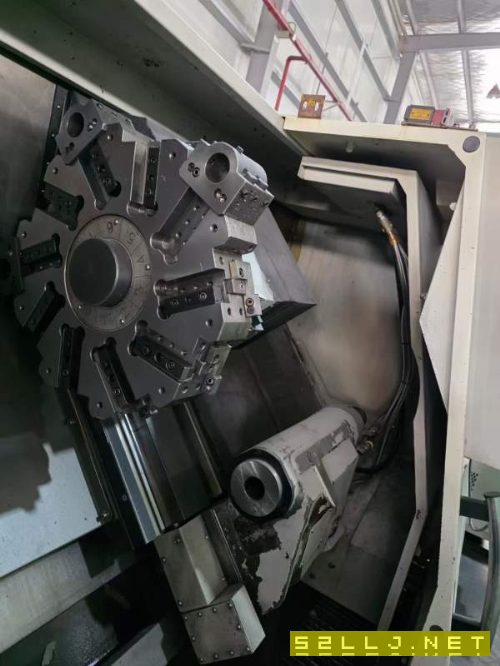 臺中精機V26/110，加工長度1.1米