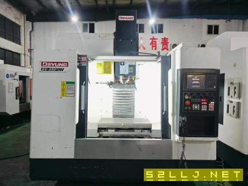2022年德?lián)PDV-850加工中心，發(fā)那科OI-MF