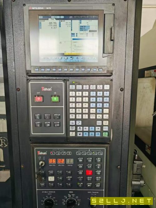 新到一臺2017年臺群856加工中心臺群經(jīng)典機型三菱M70系.