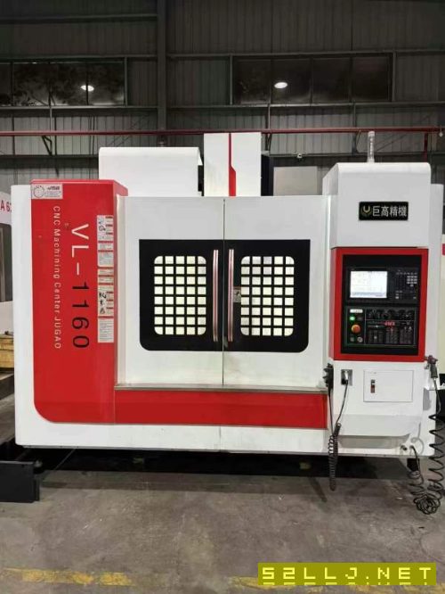 巨高精機1160加工中心，2023年出廠，同款三臺，三菱M8.