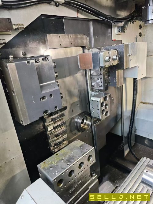 同款兩臺日本津上走心機B0325-II，棒料通過尺寸32mm，.