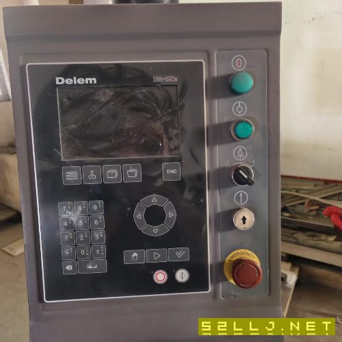 13年金方圓22503100折彎機。