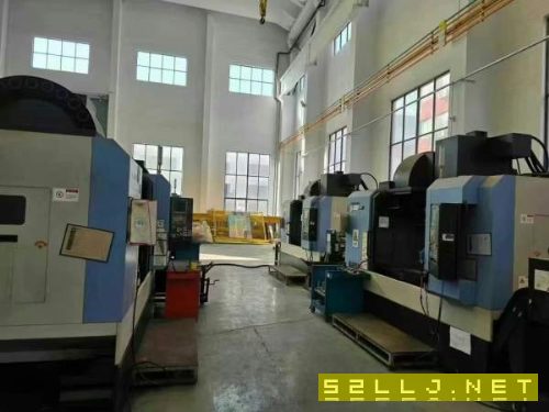 斗山5450加工中心3臺(tái)，硬軌機(jī)，BT50主軸帶中心出水，.