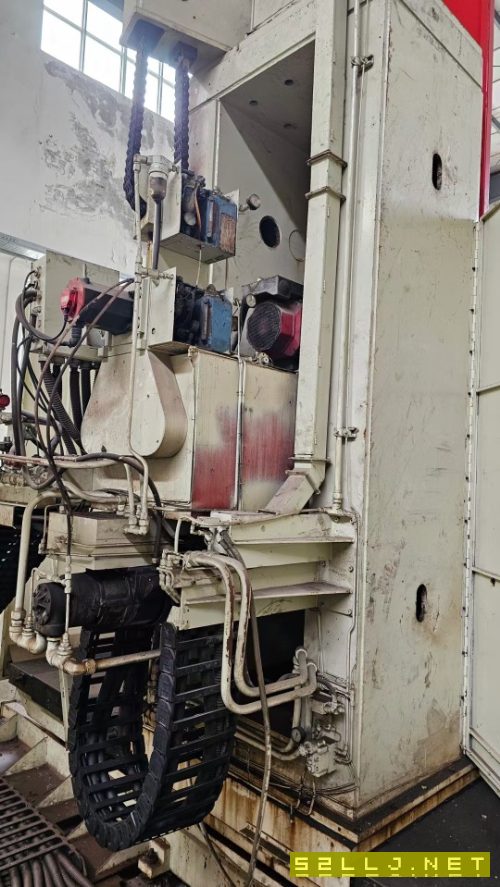 美國辛辛那提1250六工位臥式鏜銑加工中心