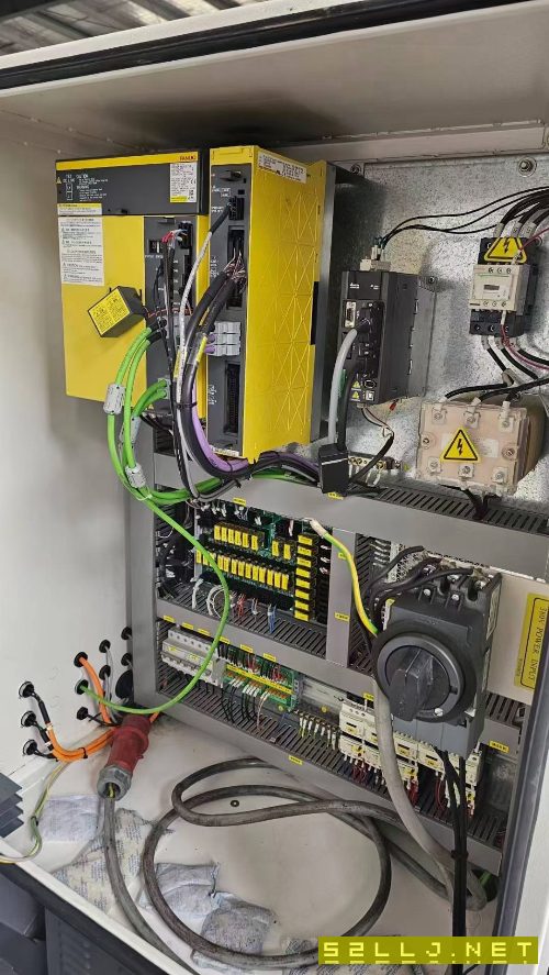 杭州惠勒LT-210，8寸卡盤主軸電機11/15KW，回轉直徑51.
