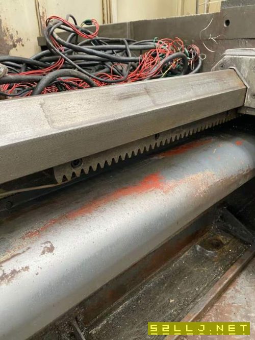 普利森61100數控臥車，加工直徑1000mm，加工長度1500m.
