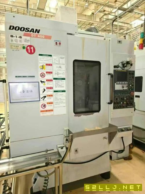 同款12臺韓國原裝斗山DT400鉆工中心，三軸滾柱線規快.