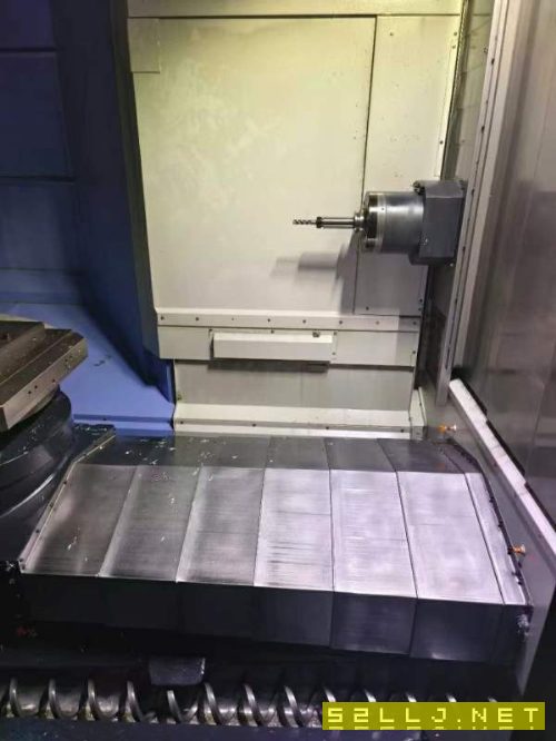 剛剛買下，工廠在位，整體床身的準新機2024年生產，韓.