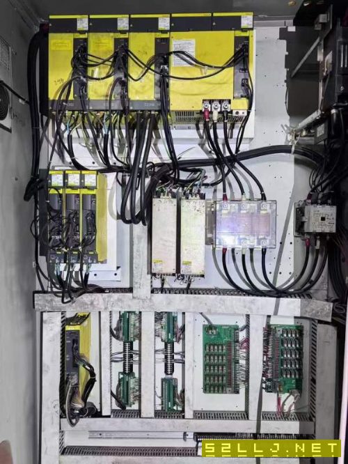 美國辛辛那提1250六工位臥加帶鏜桿