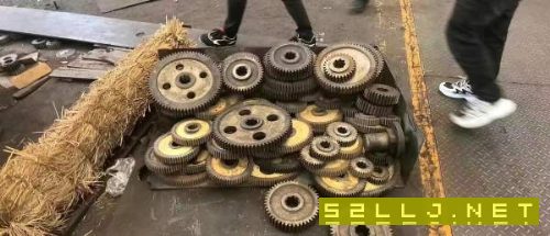 蘇聯滾齒機，3.2米滾齒機，36模卡盤直徑2.8米，加工直.