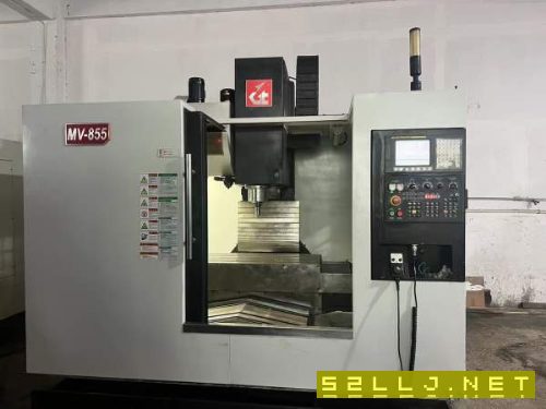 正權855加工中心，發那克系統，三軸線軌，BT40主軸，1.