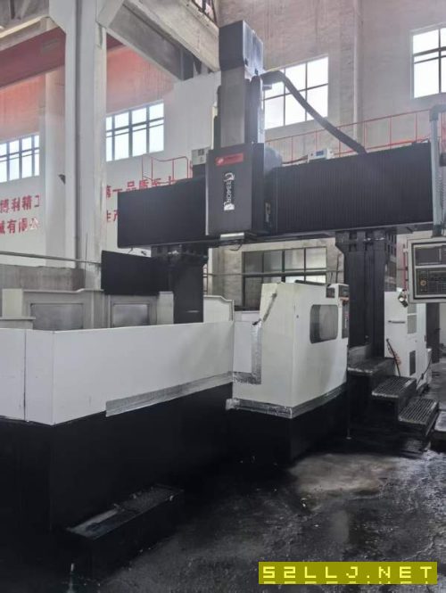 常州工廠剛剛買下，重型臺(tái)群4033數(shù)控龍門銑床一臺(tái)，20.