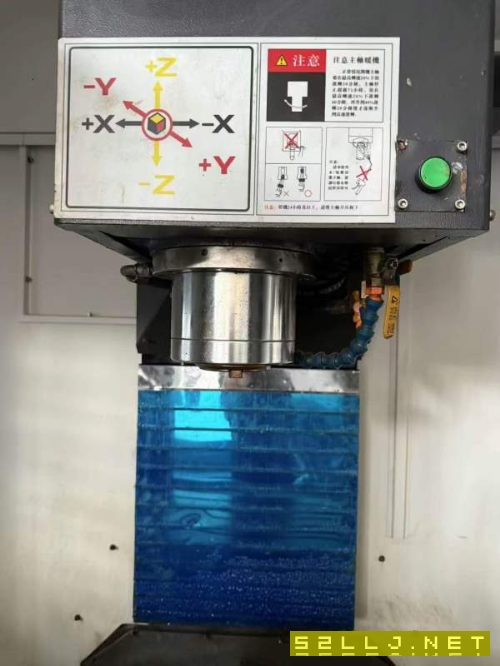 臺功855加工中心，法納克MFplus系統，主軸皮帶10000轉.