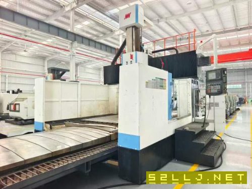 倉庫新到一臺紐威4028數控龍門，Z軸400x400方滑枕，帶.