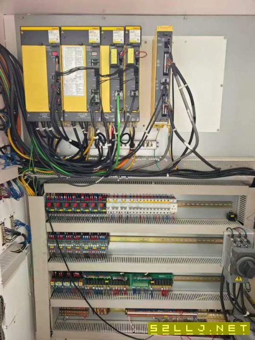 倉庫新到一臺紐威4028數控龍門，Z軸400x400方滑枕，帶.