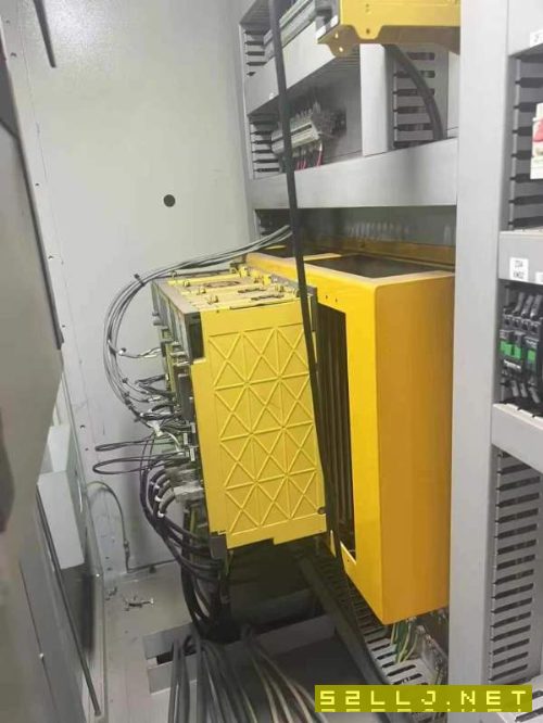 南京工廠剛買一臺9成新寧波海天2840數控龍門，工作臺2.