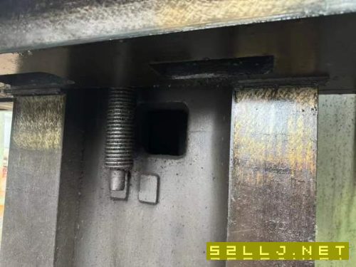 北京機床廠X2025x80A龍門銑，帶一個直角銑頭，安裝少.