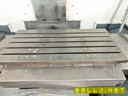 新到一臺國盛800，850加工中心，三菱M70系統，三軸線.