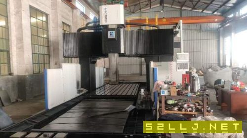 剛剛買下準新機國盛4028龍門加工中心工作臺2米4米，門.