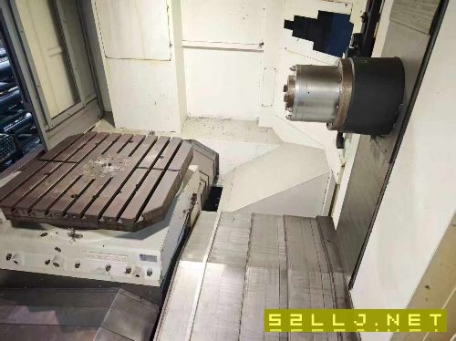 基本全新安裝少用沈陽HMC-80Q單臺臥式加工中心，三軸.