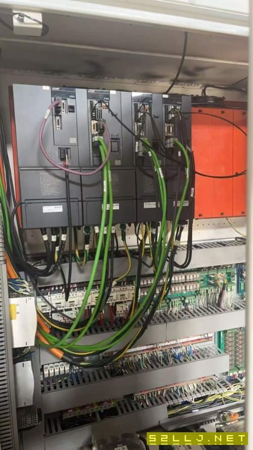 協鴻CNC220EA龍門行程1000門寬2000，門高1350BT50，齒.
