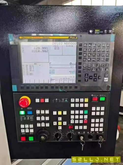 一臺9.9成新2025年斗山迪恩LYNX305數(shù)控車床、發(fā)那科Pl.
