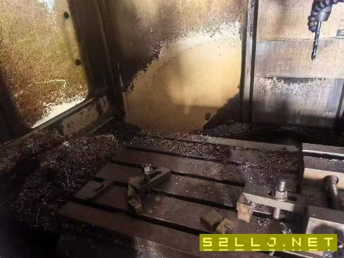 剛剛拿下一臺臺灣高峰850數(shù)控銑，三軸線軌，BT40主軸.