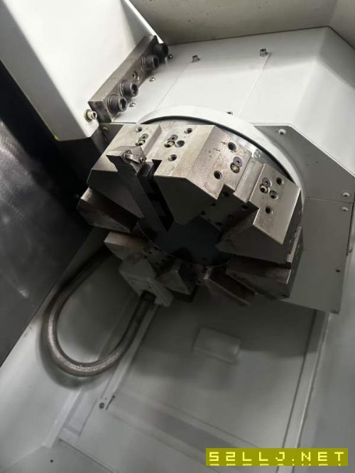 油欣VL-450R數控立式車床加工高度為450mm，回轉直徑55.
