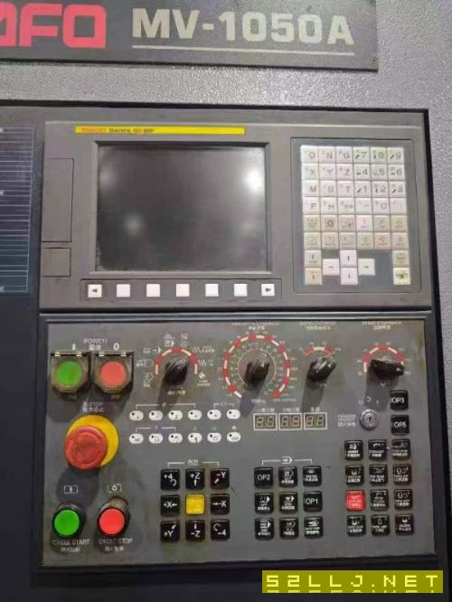 2019年臺灣高峰1050A加工中心，三軸線規BT40刀柄，主.