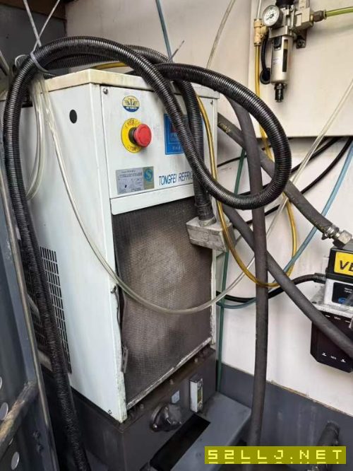 紐威1706HR重型加工中心，1680加工中心