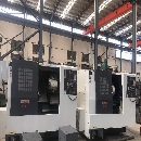 洛陽倉庫出售：同款兩臺友佳450數控車床，斜床身，斜.
