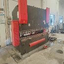 金方圓 100噸數(shù)控折彎機(jī)， 正常工作