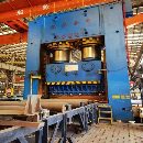 6500噸框架液壓機，工作臺2.2x3.7米！開口2米！行程1..