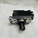 全新的馬扎克車銑復(fù)合動(dòng)力頭，X軸和Z軸都有多只，日本.