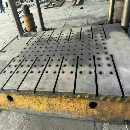 南通皋液630T四柱液壓機，同款2臺，移動工作臺2X3米，.