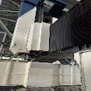 倉庫剛剛到貨京元登7028龍門，工作臺2.4米7米，門寬2..