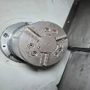 兩臺(tái)高格數(shù)控車床，幾萬塊錢一個(gè)，三菱E80系統(tǒng)