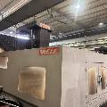 常州工廠威力216。工作臺1.5x2米。門寬1.7米，門高1.3.
