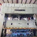 沈陽(yáng)工廠二臺(tái)南通框架液壓機(jī)。需要的速度一臺(tái)1600噸，.